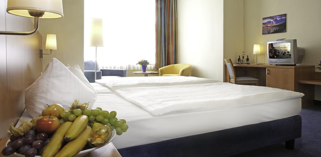 Hotel Xenia Sellin  Eksteriør bilde